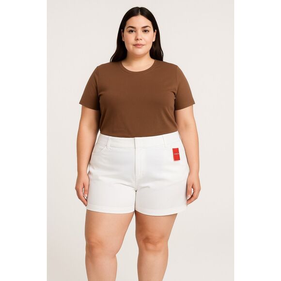 Spanx 3X White 6” Twill Shorts Women’s Plus Size High Rise Stretch Pockets NWT - Picture 1 of 5
